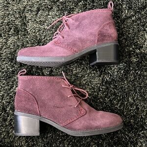 Clarks Collection Soft Cushion Suede Bootie